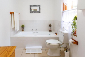 Hotels in De Rust